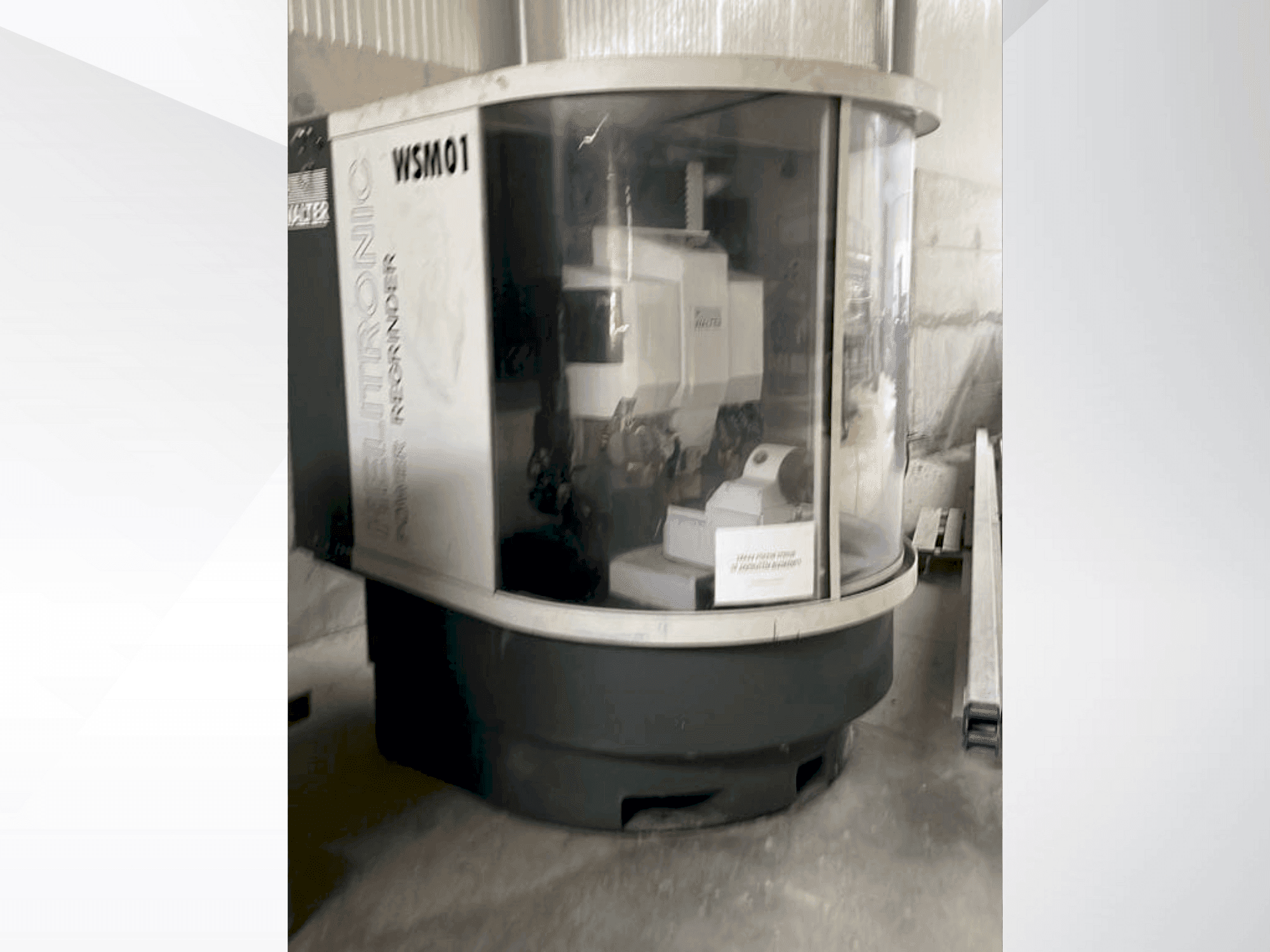 Vue de face de la machine WALTER Helitronic Power Regrinder