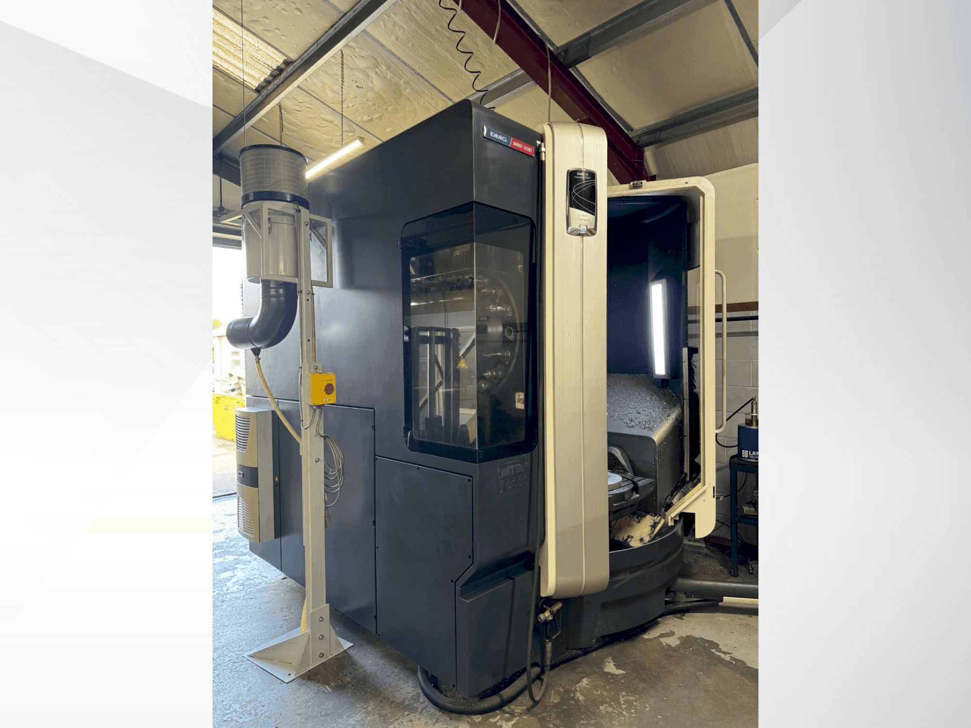 Vue de face de la machine DMG MORI DMU 75 Monoblock