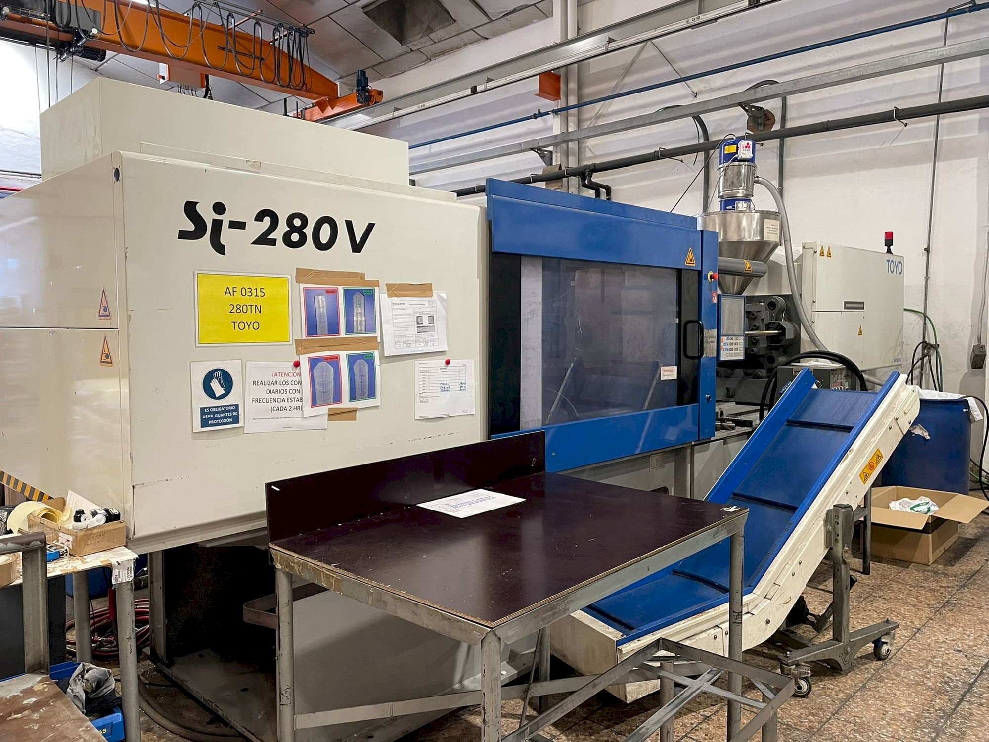 Vue de face de la machine Toyo Si-280-V