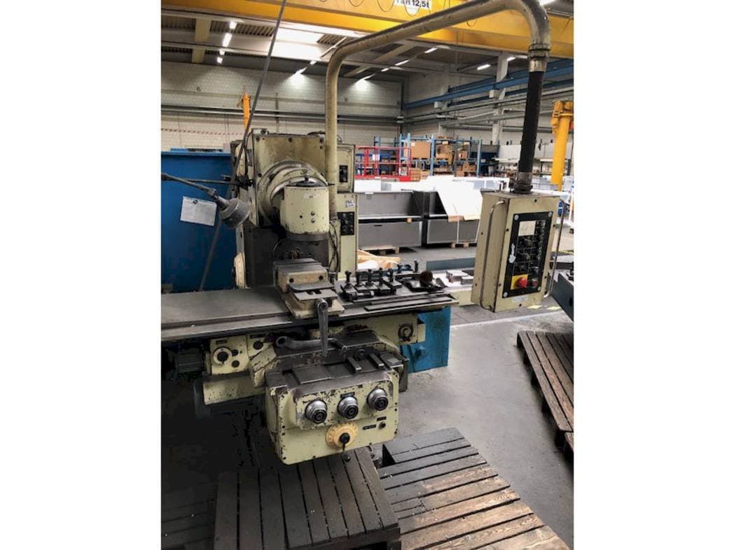 Vue de face de la machine ELEKTRONIK F400-E