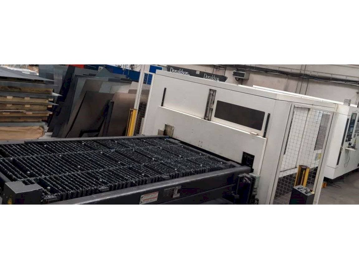 Vue de face de la machine Mazak Super Turbo-X510 Mk III G