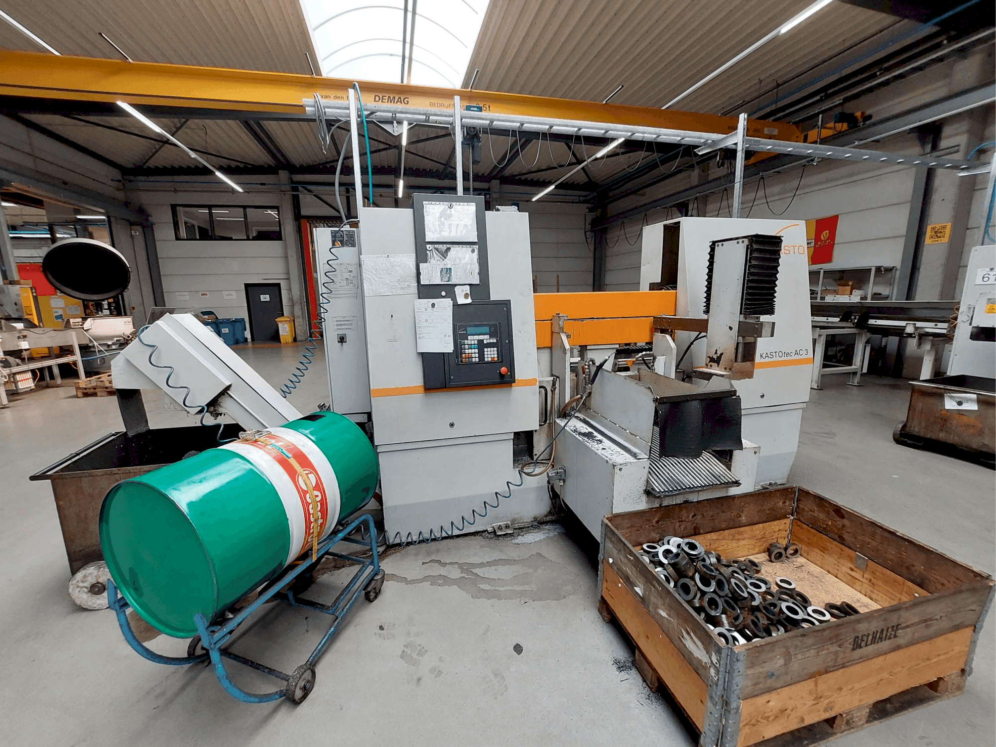 Vue de face de la machine KASTO tec A3