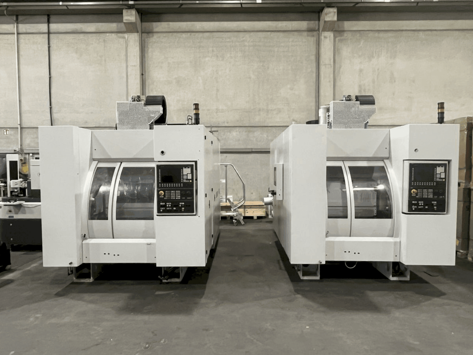 Vue de face de la machine SW BAS 03-22