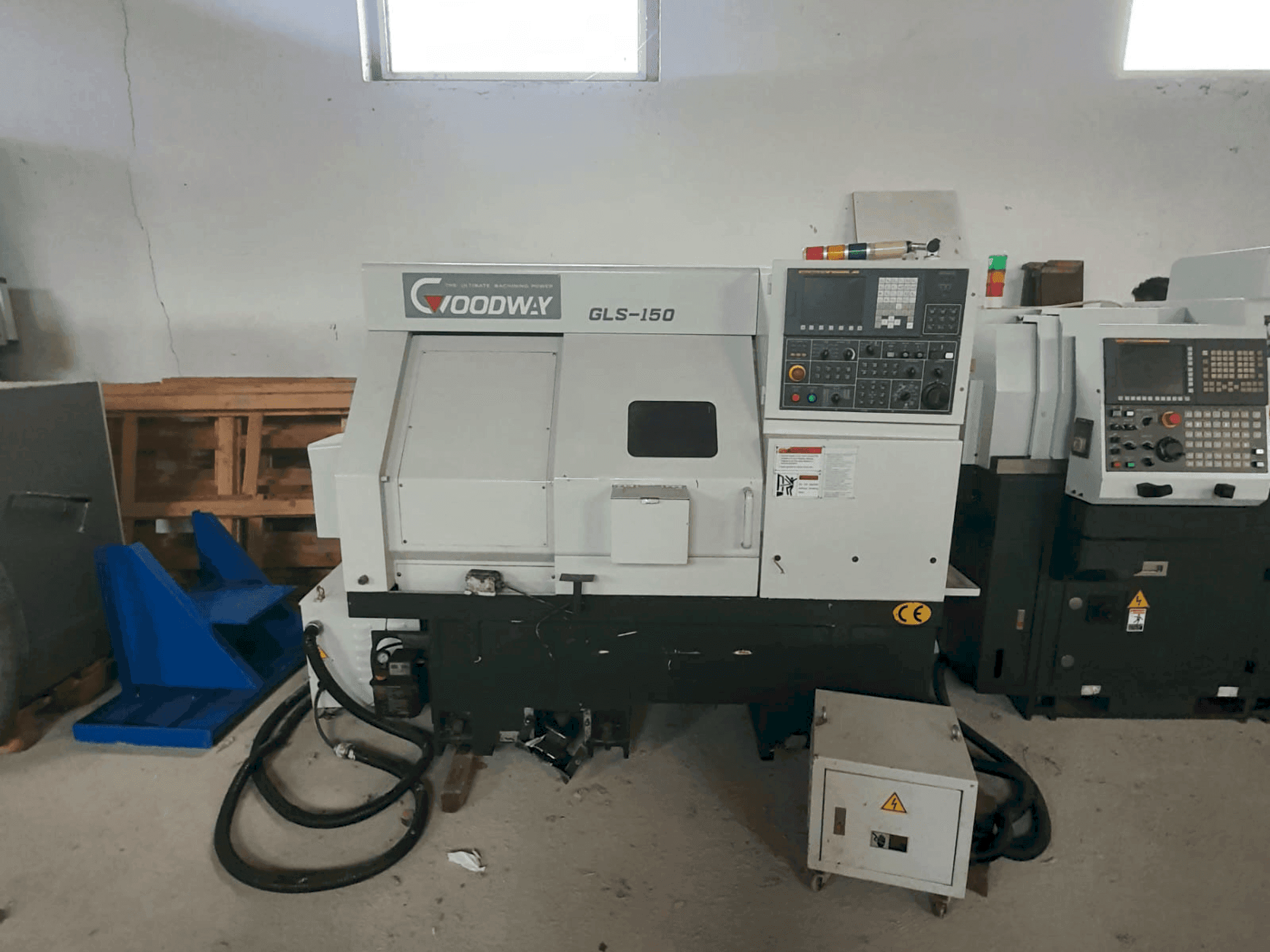 Vue de face de la machine Goodway GLS-150 M