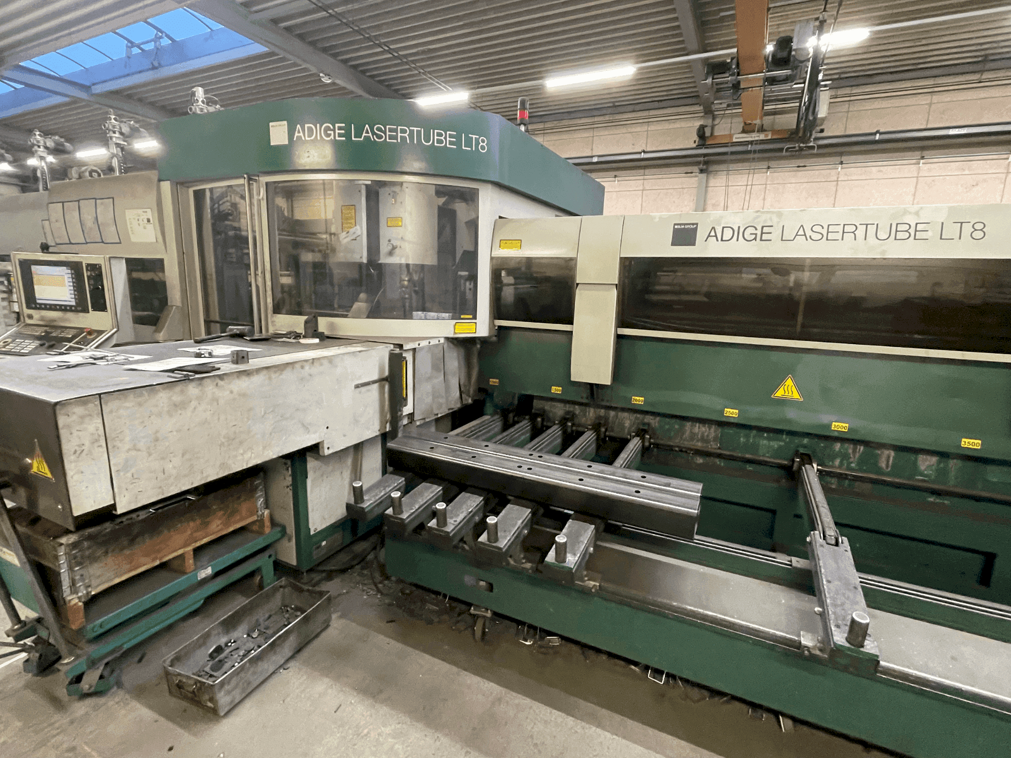 Vue de face de la machine BLM Adige LT8