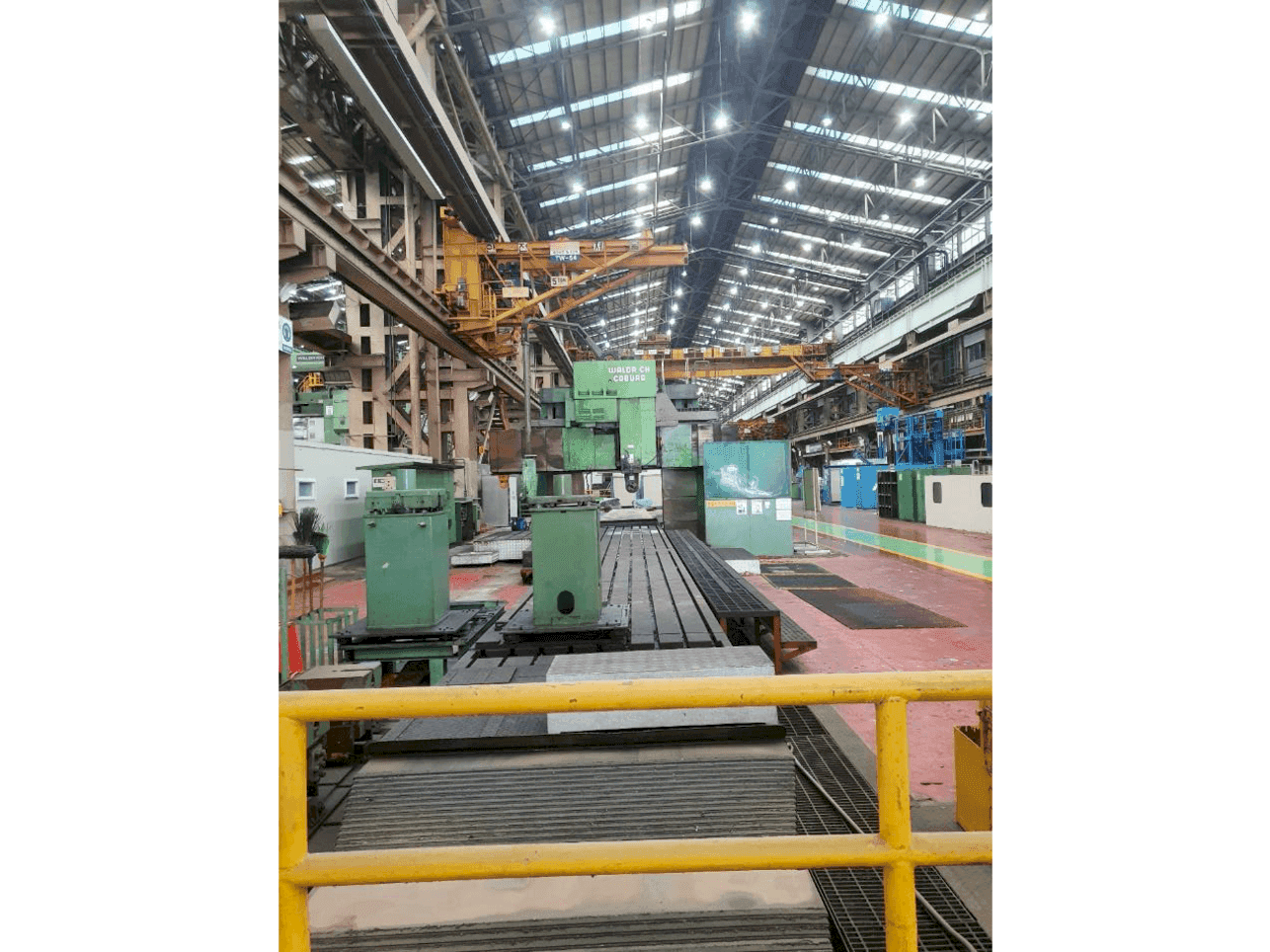 Vue de face de la machine WALDRICH COBURG -