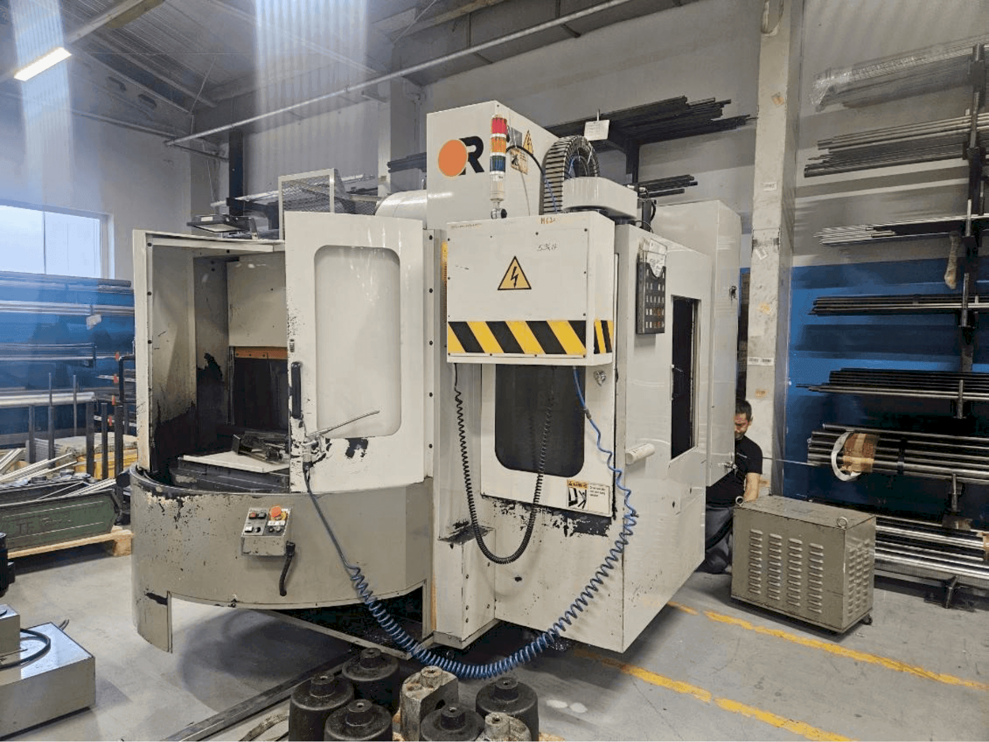 Vue de face de la machine Victor Vcenter 70 - APC