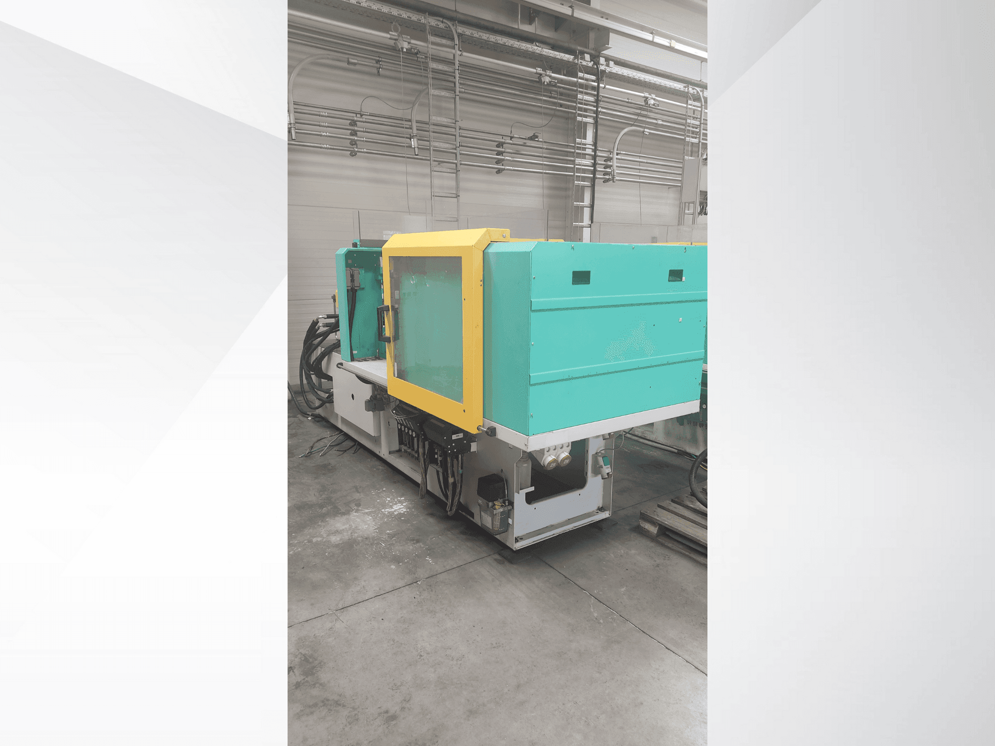 Vue de face de la machine Arburg 470 H 1000-290