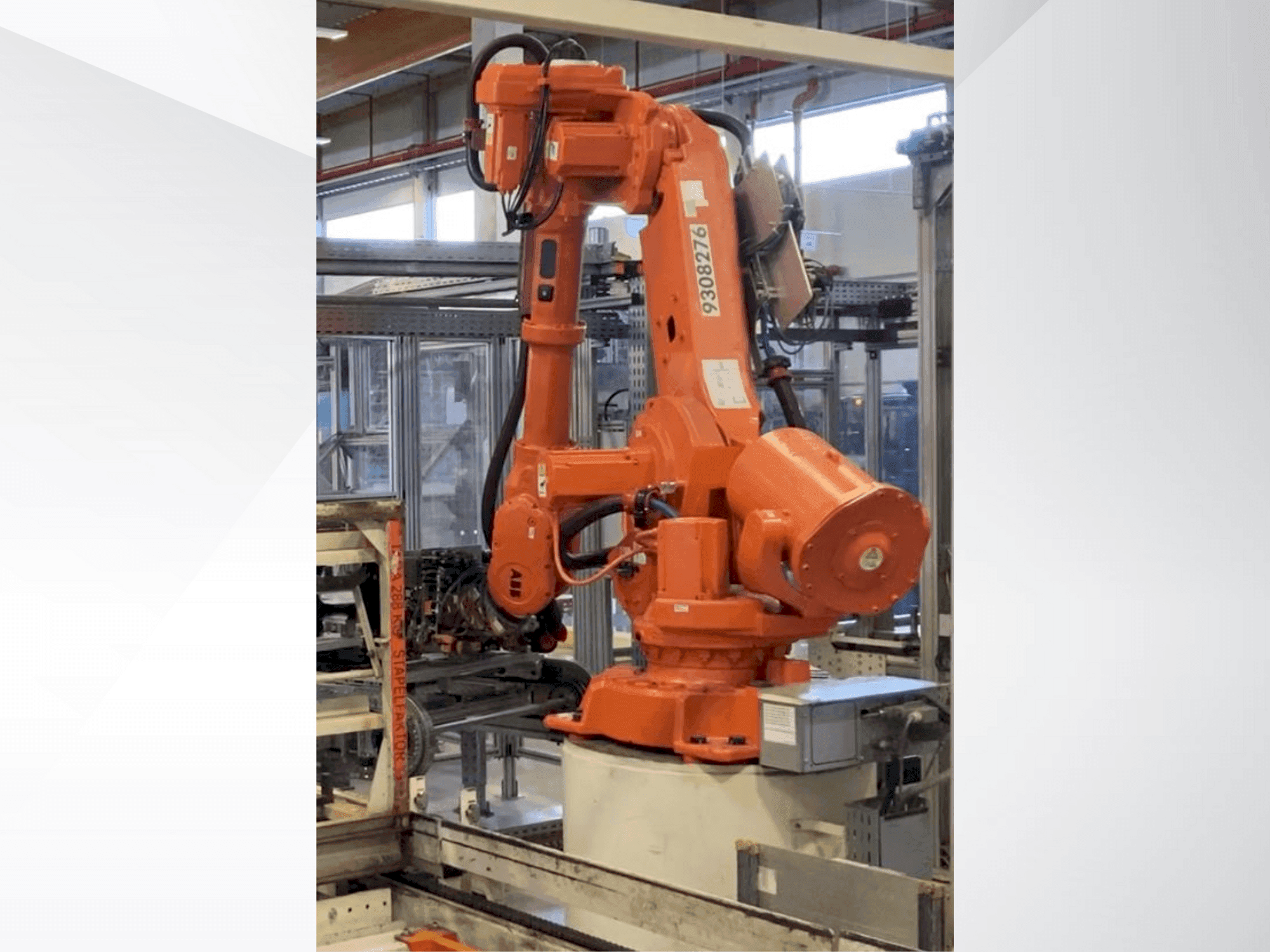 Vue de face de la machine ABB IRB 6640-130/320