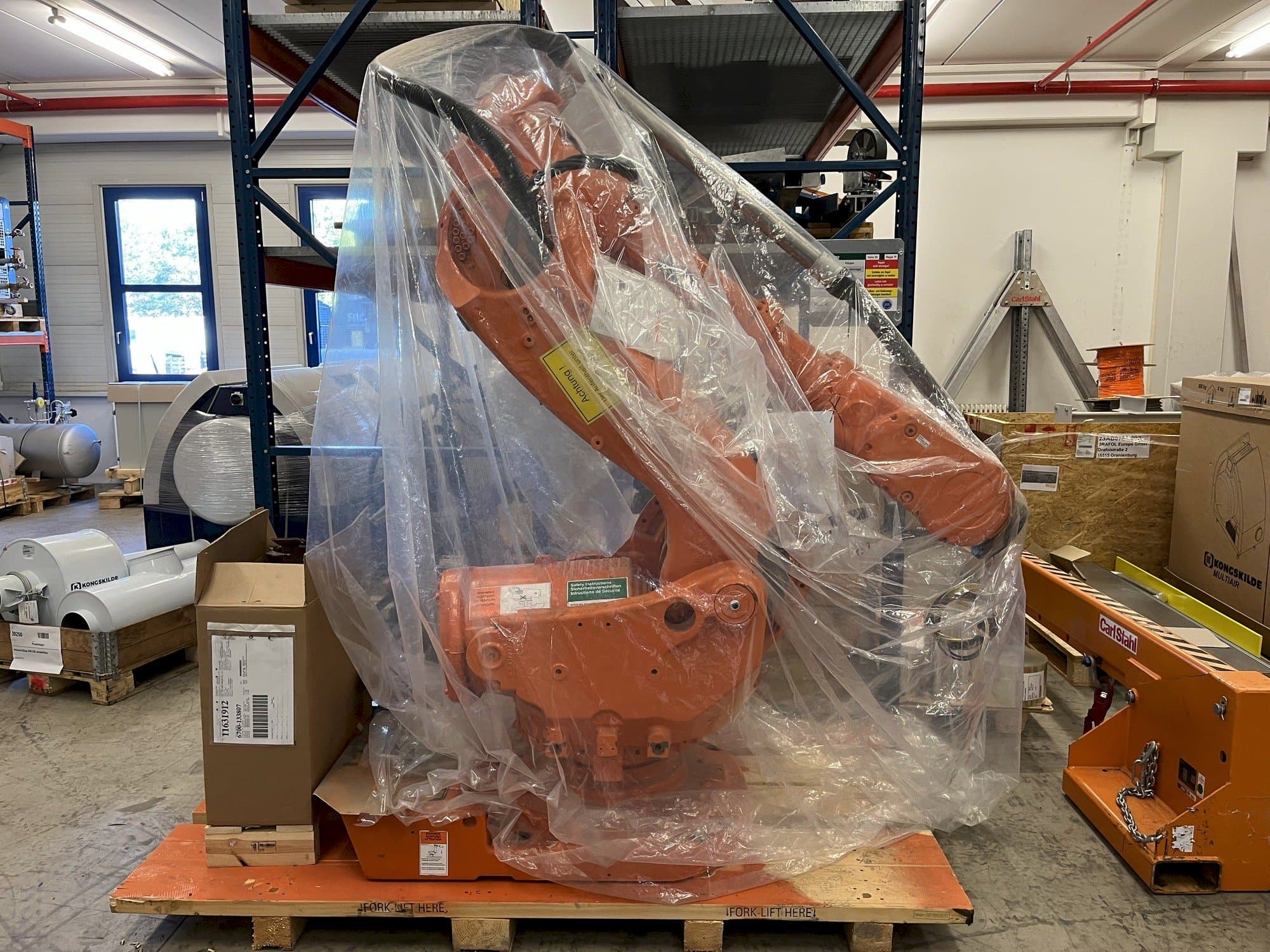 Vue de face de la machine ABB IRB 6600 M2004