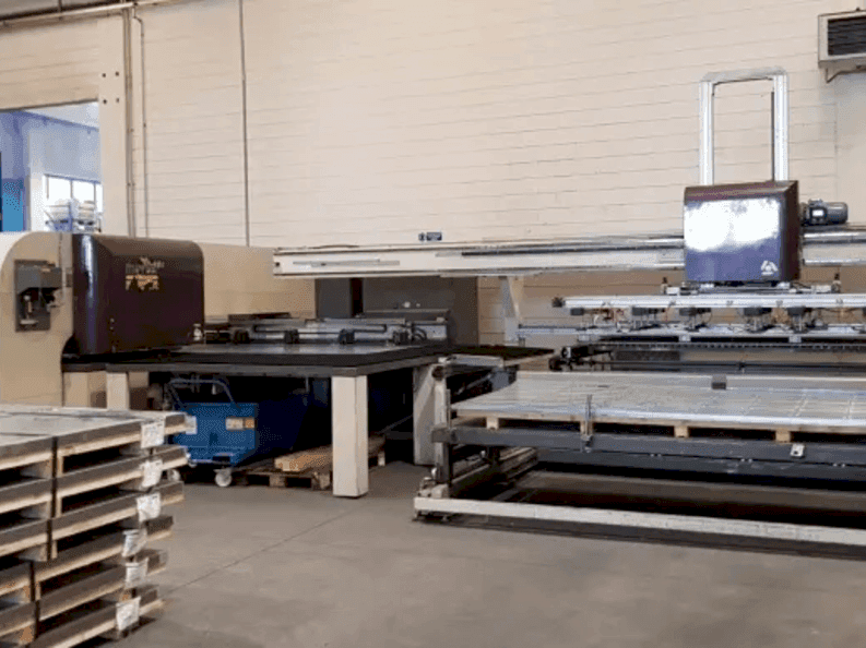 Vue de face de la machine DANOBAT P1631