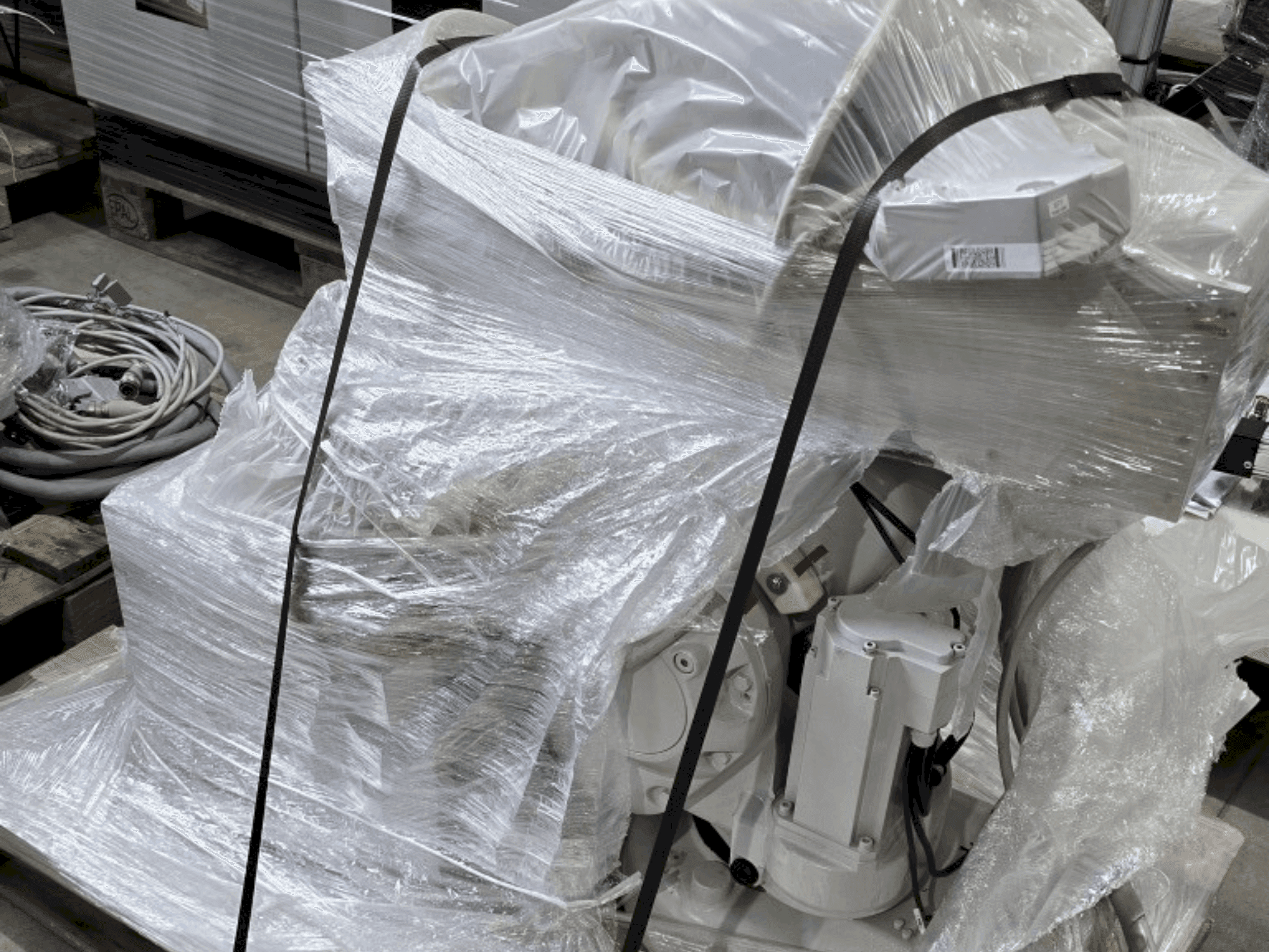 Vue de face de la machine ABB IRB 140-6/0.8