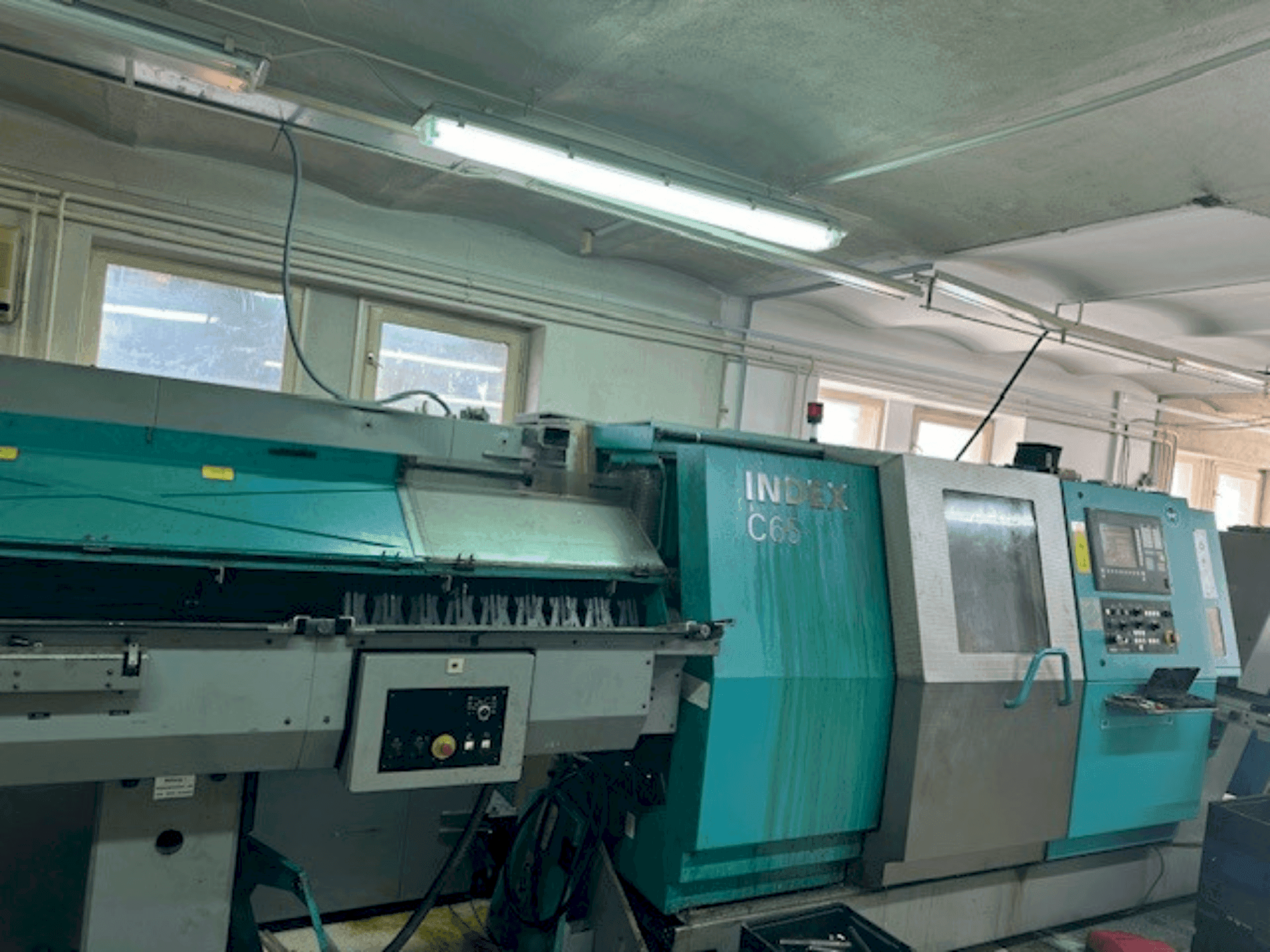 Vue de face de la machine Index C65