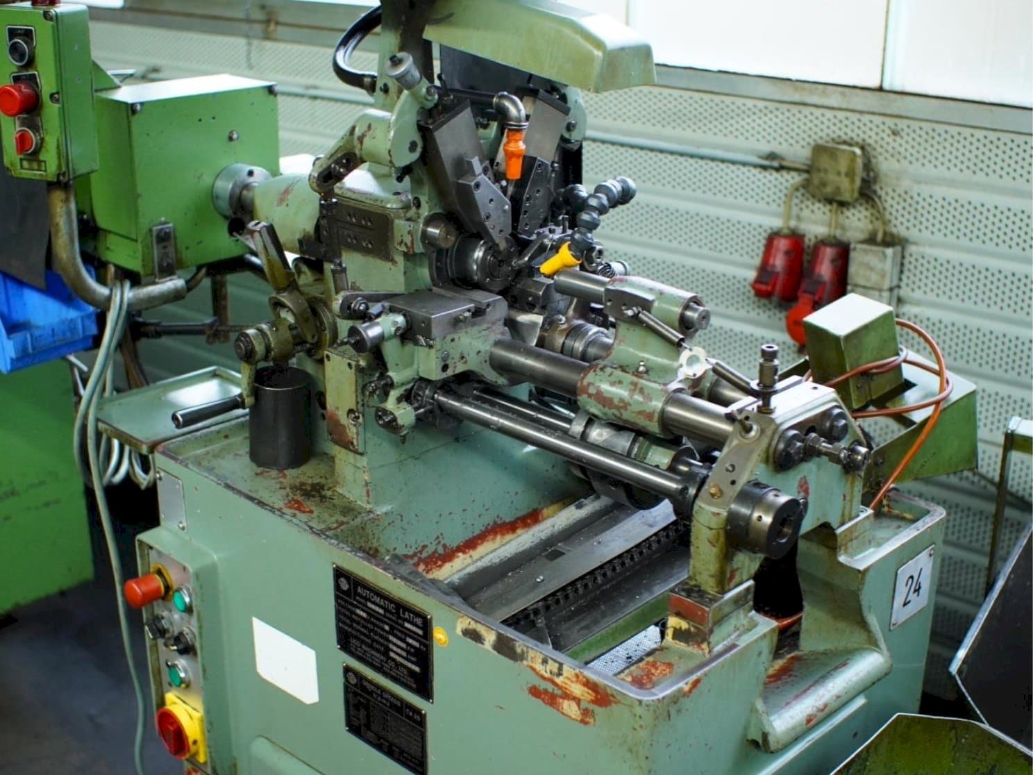 Vue de face de la machine LICO TA25