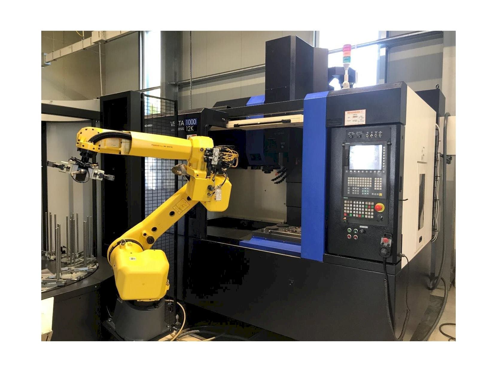 Vue de face de la machine HWACHEON Vesta 1000