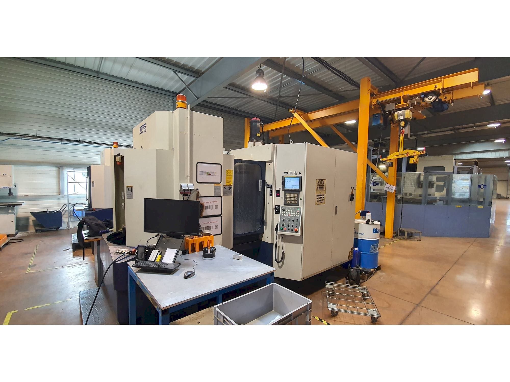 Vue de face de la machine Tongtai H400