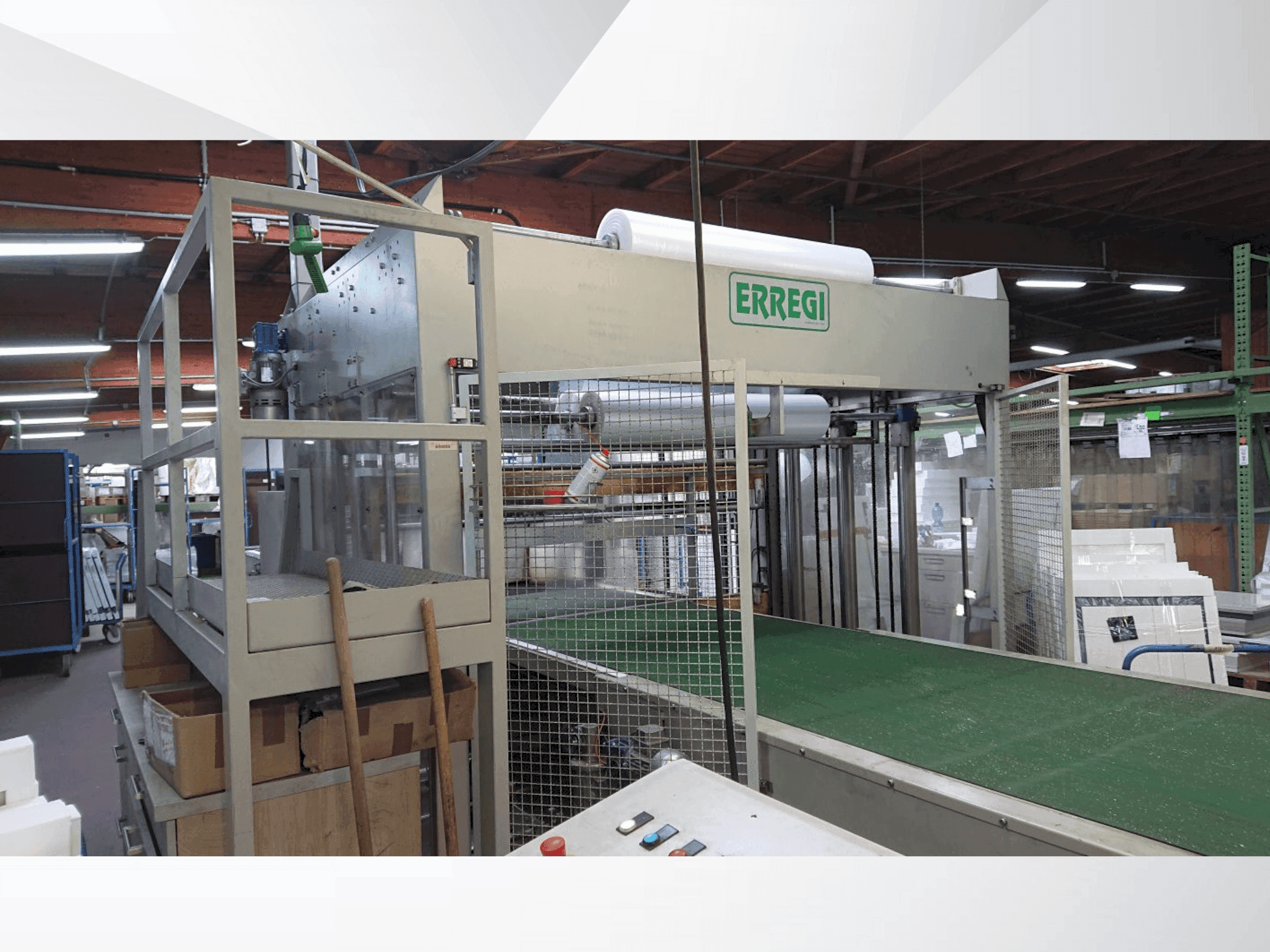 Vue de face de la machine ERREGI LINE ERREGI