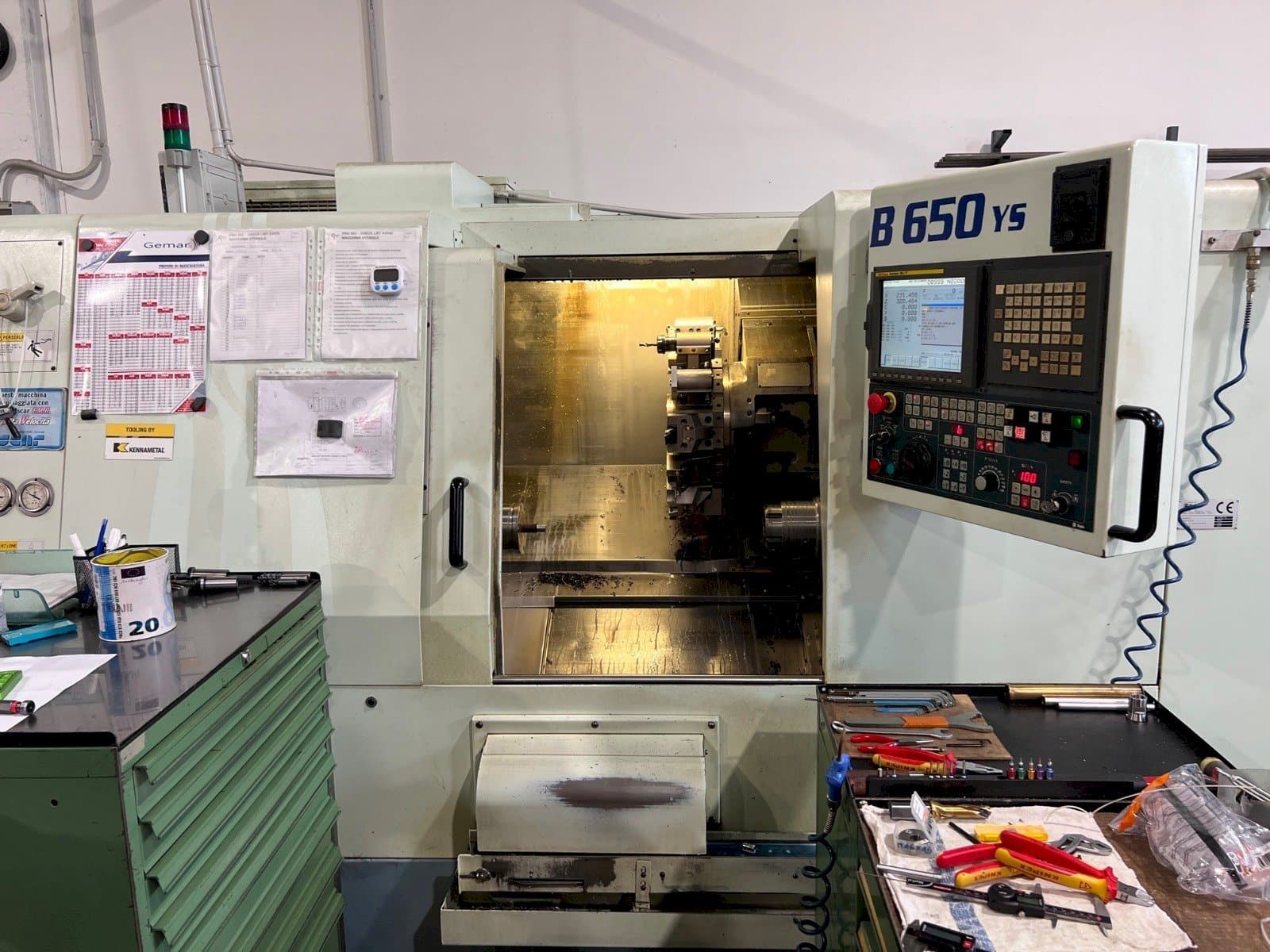 Vue de face de la machine Biglia B650 YS