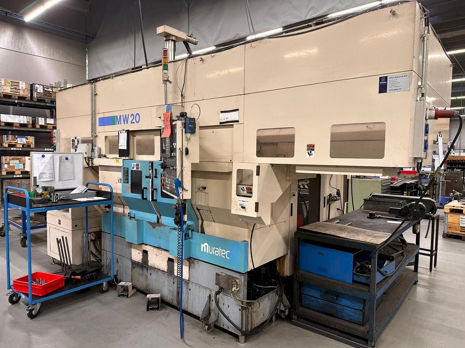 Vue de face de la machine Muratec MW20