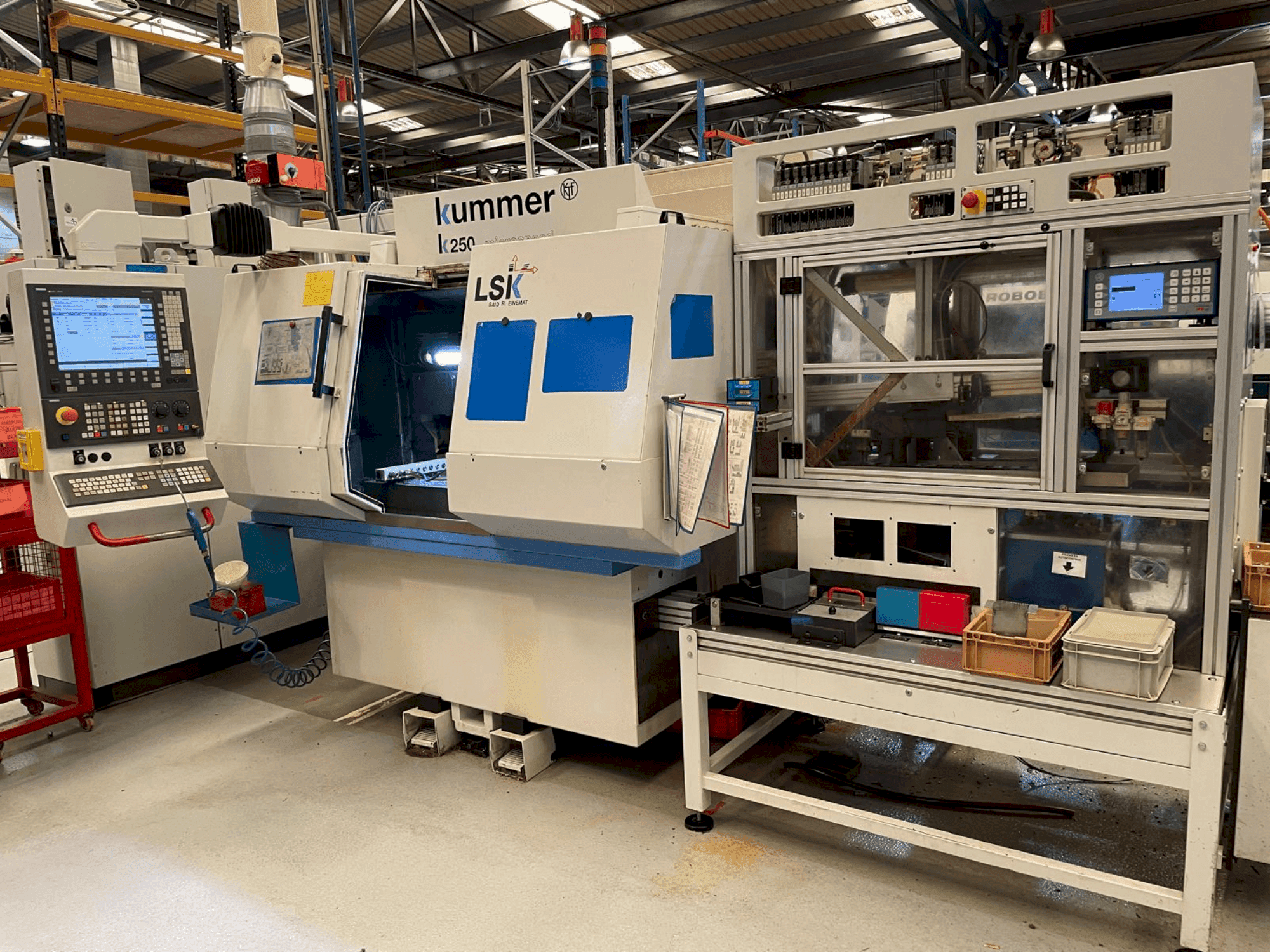 Vue de face de la machine KUMMER K250