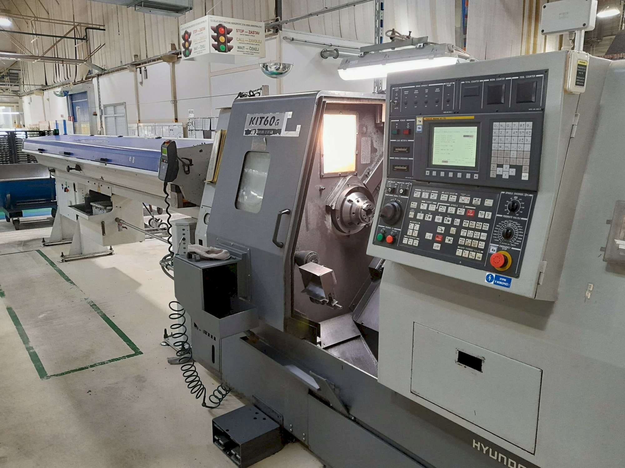 Vue de face de la machine Hyundai Kia KIT60G