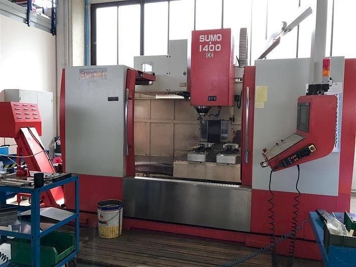 Vue de face de la machine Eumach SUMO 1400