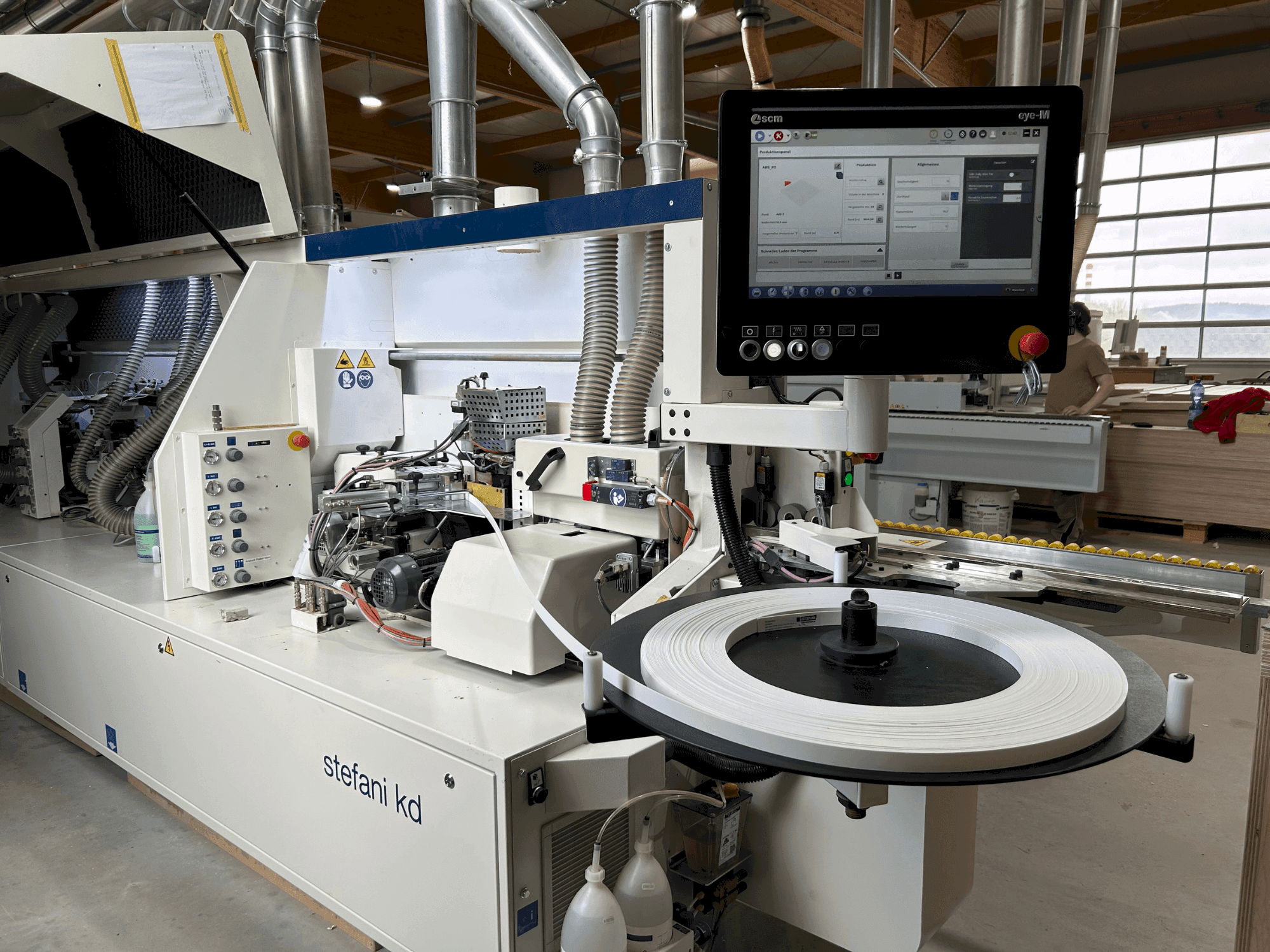 Vue de face de la machine SCM Stefani kd hp