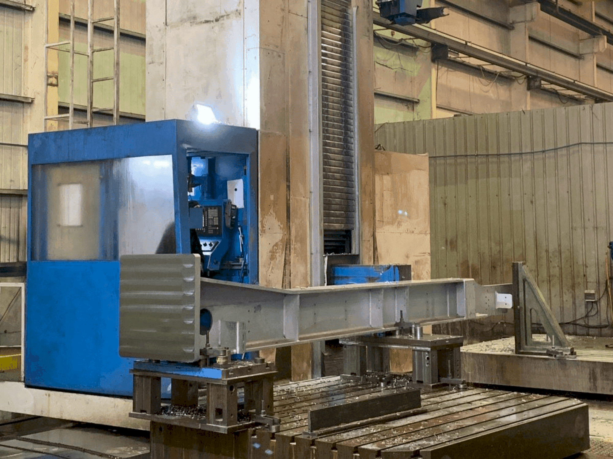 Vue de face de la machine CME MB-900