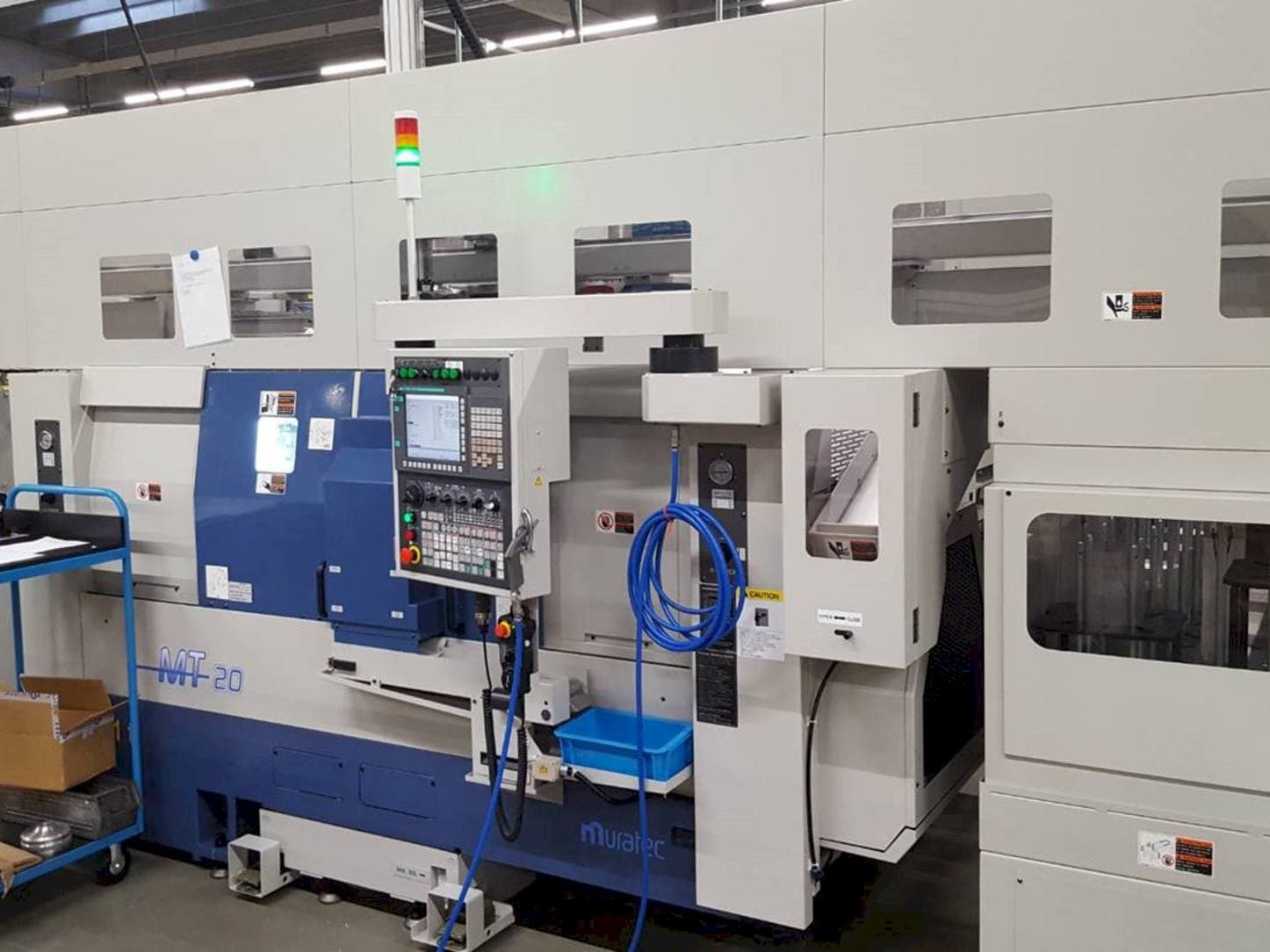 Vue de face de la machine Muratec MT 20 GYMC