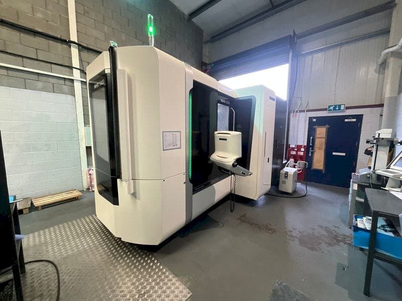 Vue de face de la machine DMG MORI NHX 5000