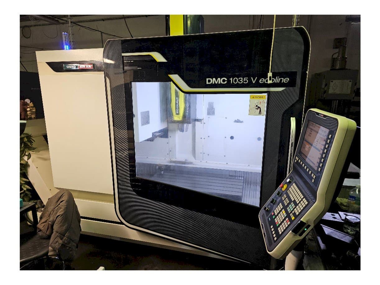 Vue de face de la machine DMG DMC 1035 V ecoline