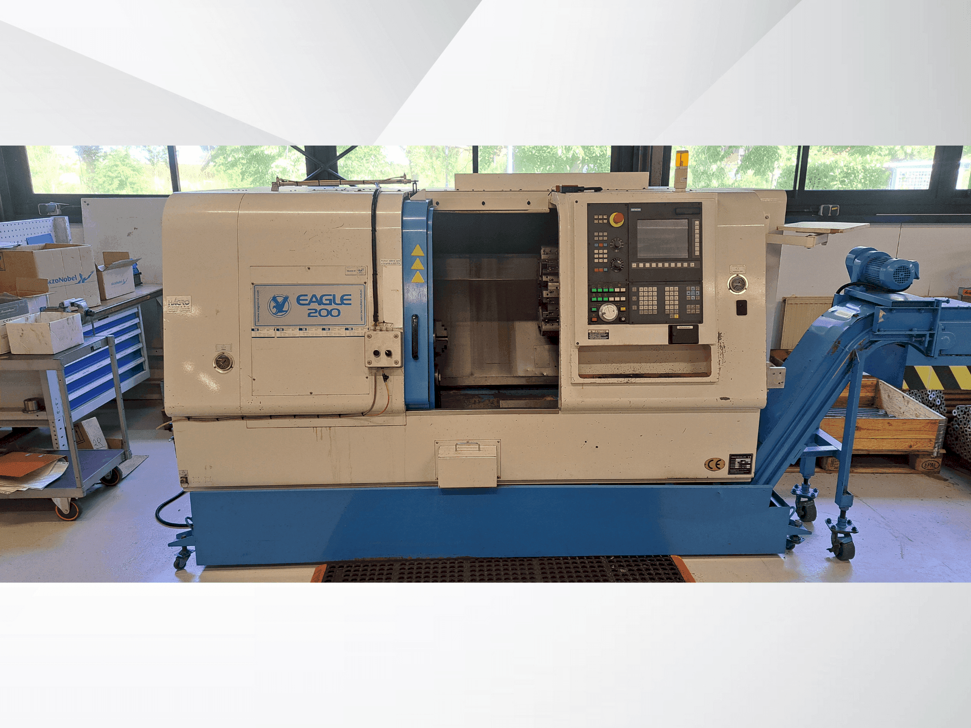 Vue de face de la machine Dugard									 Eagle FCL-200HT