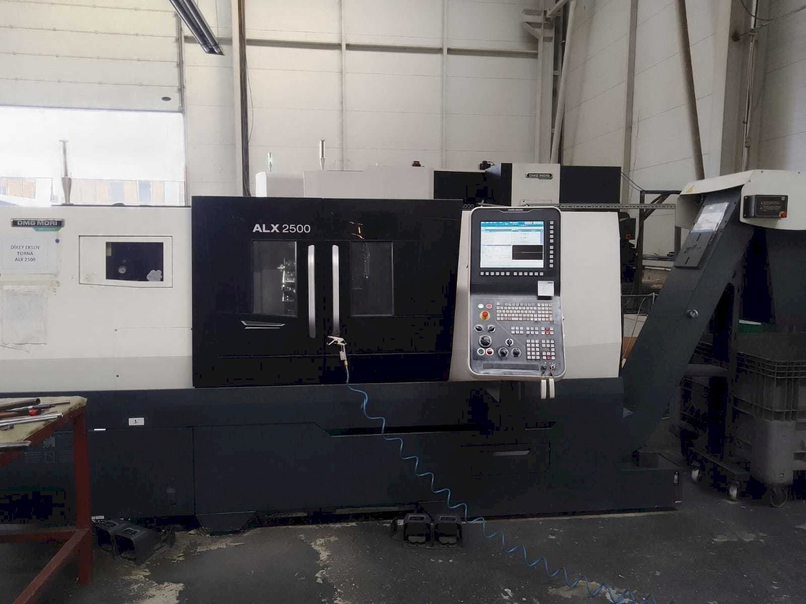 Vue de face de la machine DMG MORI ALX 2500