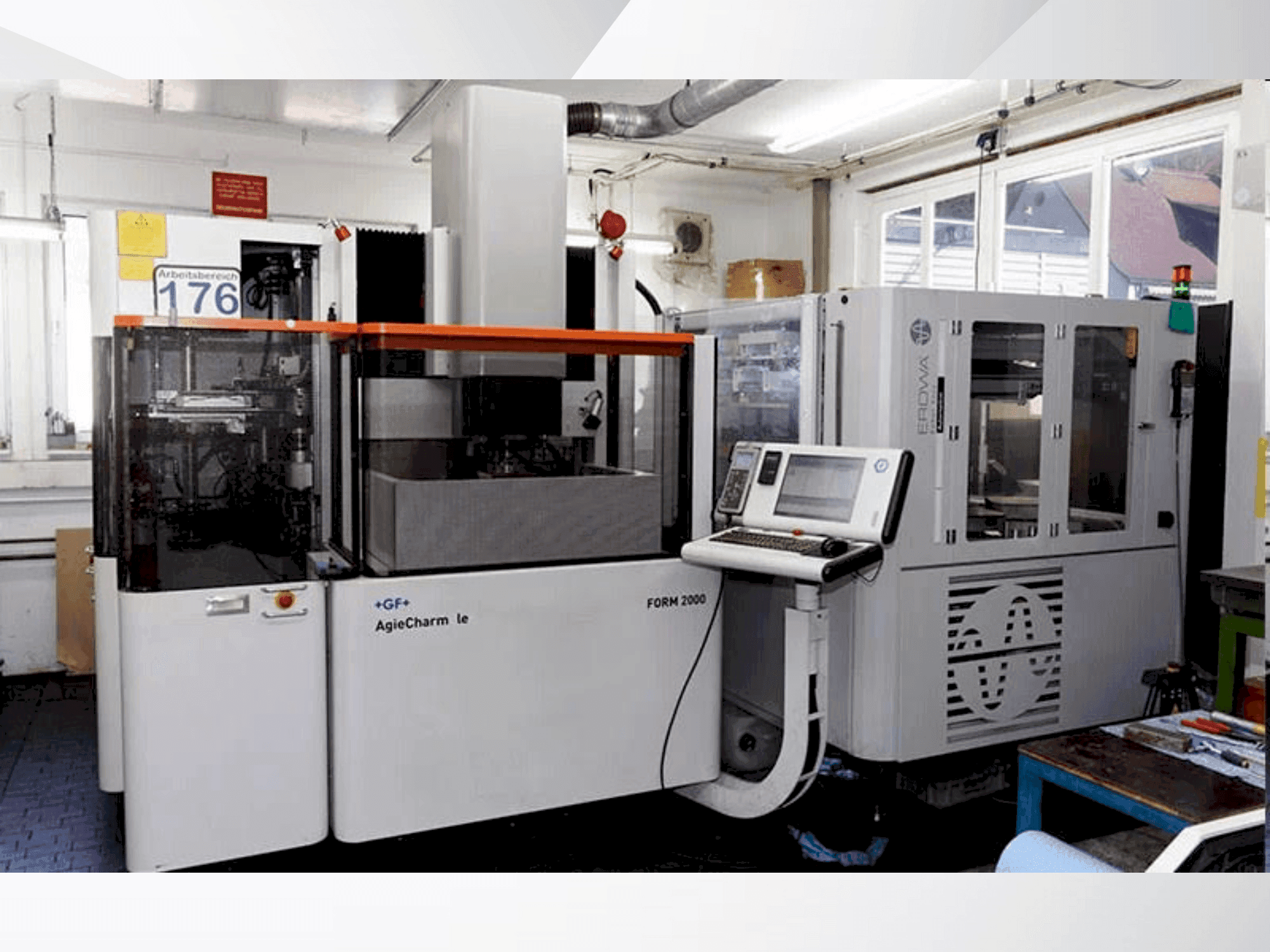 Vue de face de la machine Other AC Form 2000