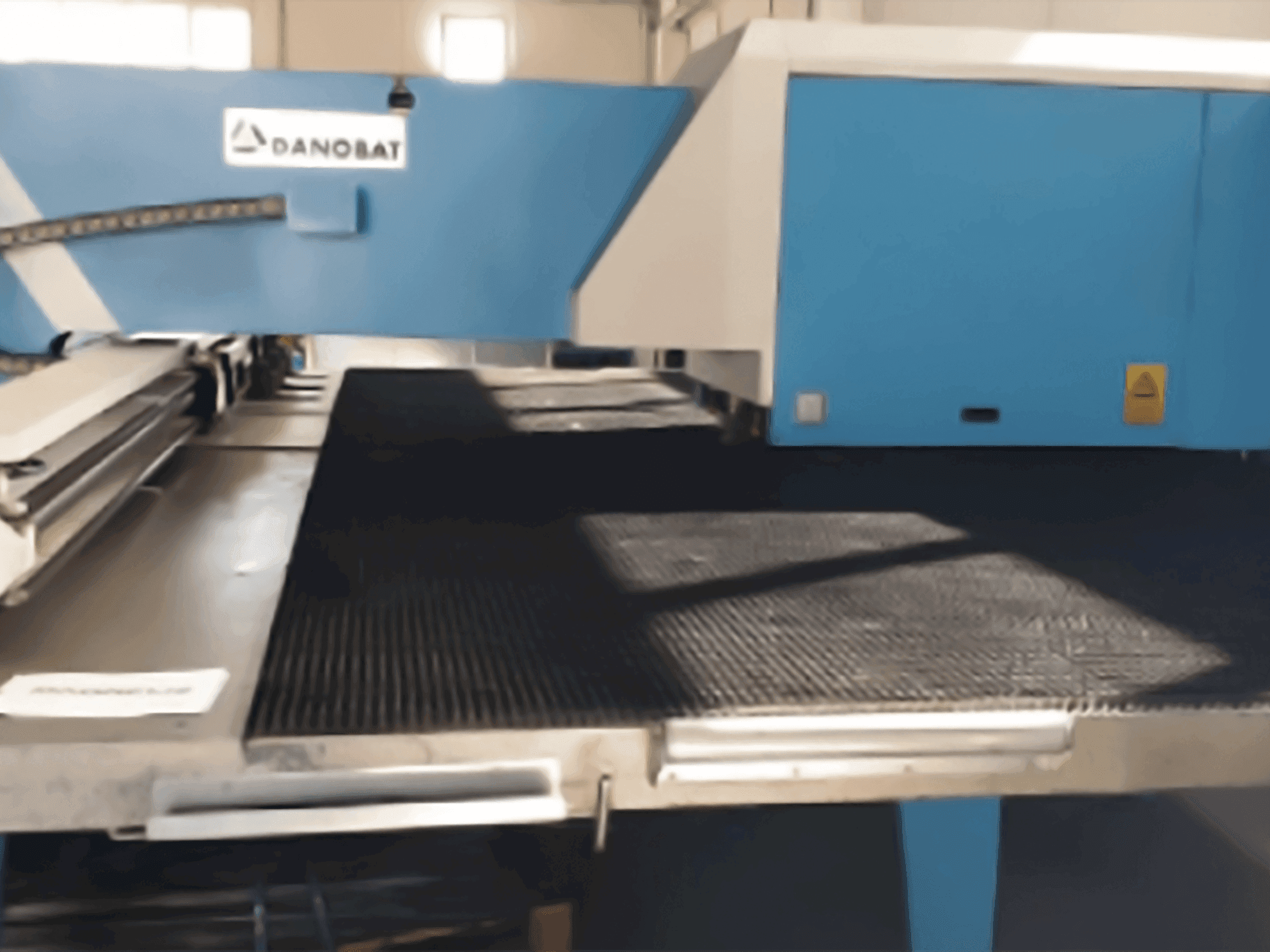 Vue de face de la machine DANOBAT PGA-1