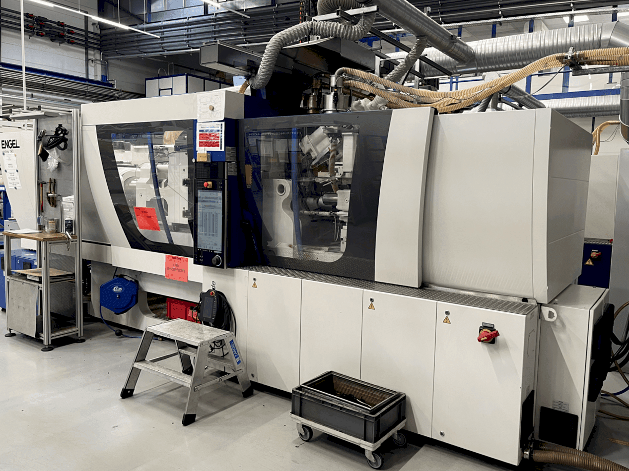 Vue de face de la machine Engel Victory 200H 60W 180