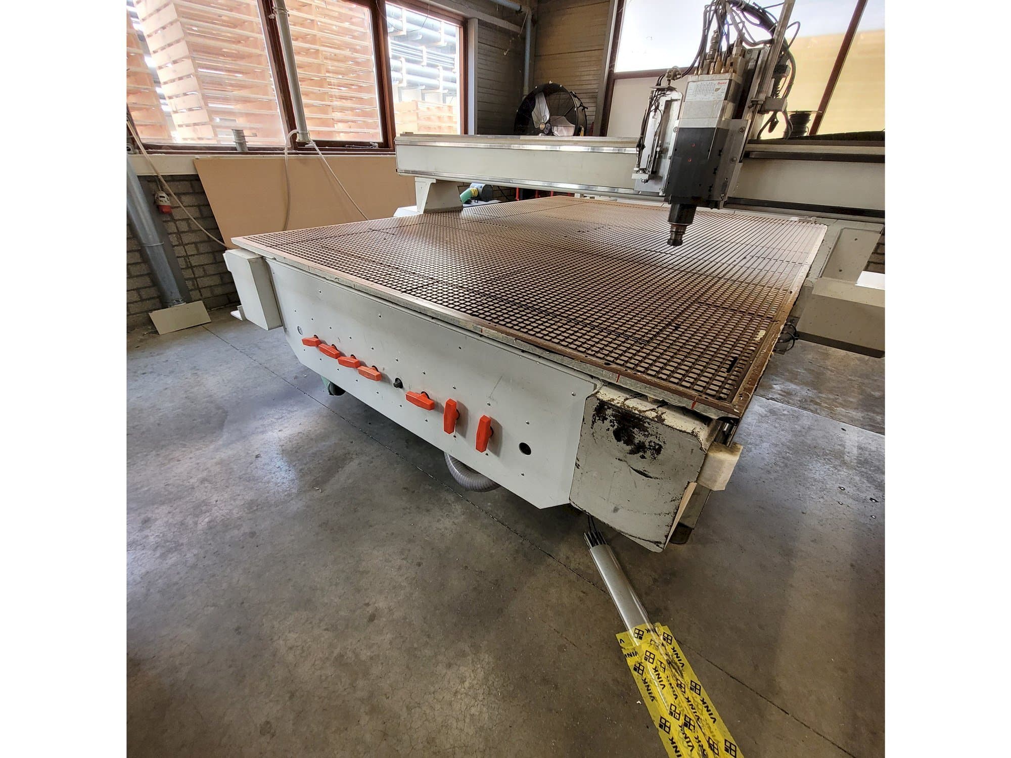 Vue de face de la machine FLEXICAM  Pro 2030