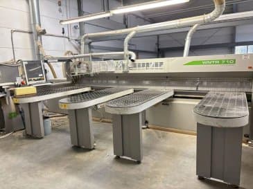 Vue de face de la machine SELCO WNTR 710
