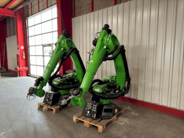 Vue de face de la machine KUKA KR 90 R3700 prime K