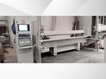 Vue de face de la machine MASTERWOOD OM B1 CN3KF