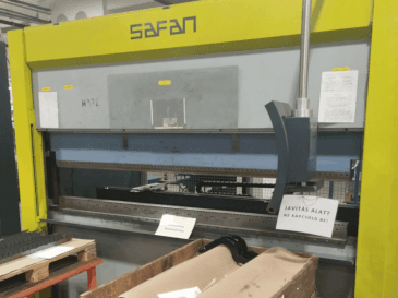 Vue de face de la machine Safan E-Brake 80-2550 TS 1