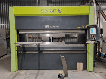 Vue de face de la machine Safan E-Brake 80-2550-Ts3 Cnc