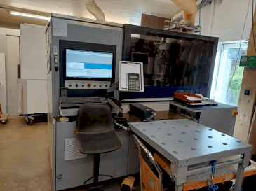 Vue de face de la machine FORMAT4 CNC CREATOR 950