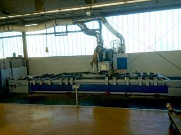 Vue de face de la machine Weeke Optimat BHC 655