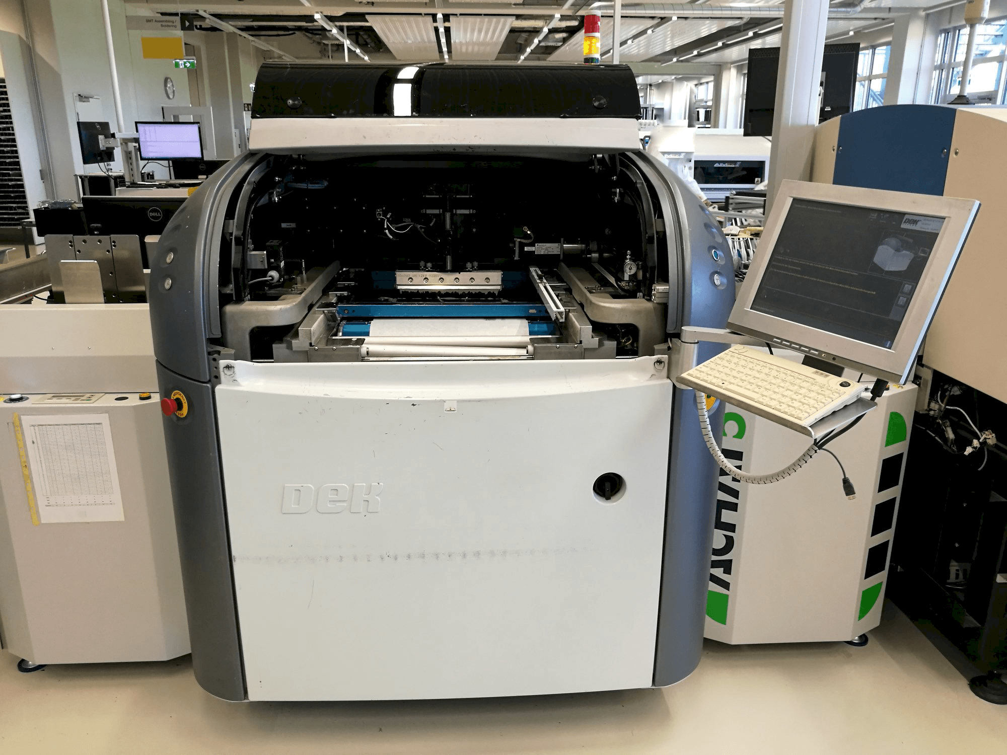 Front view of DEK HORIZON 03i X machine