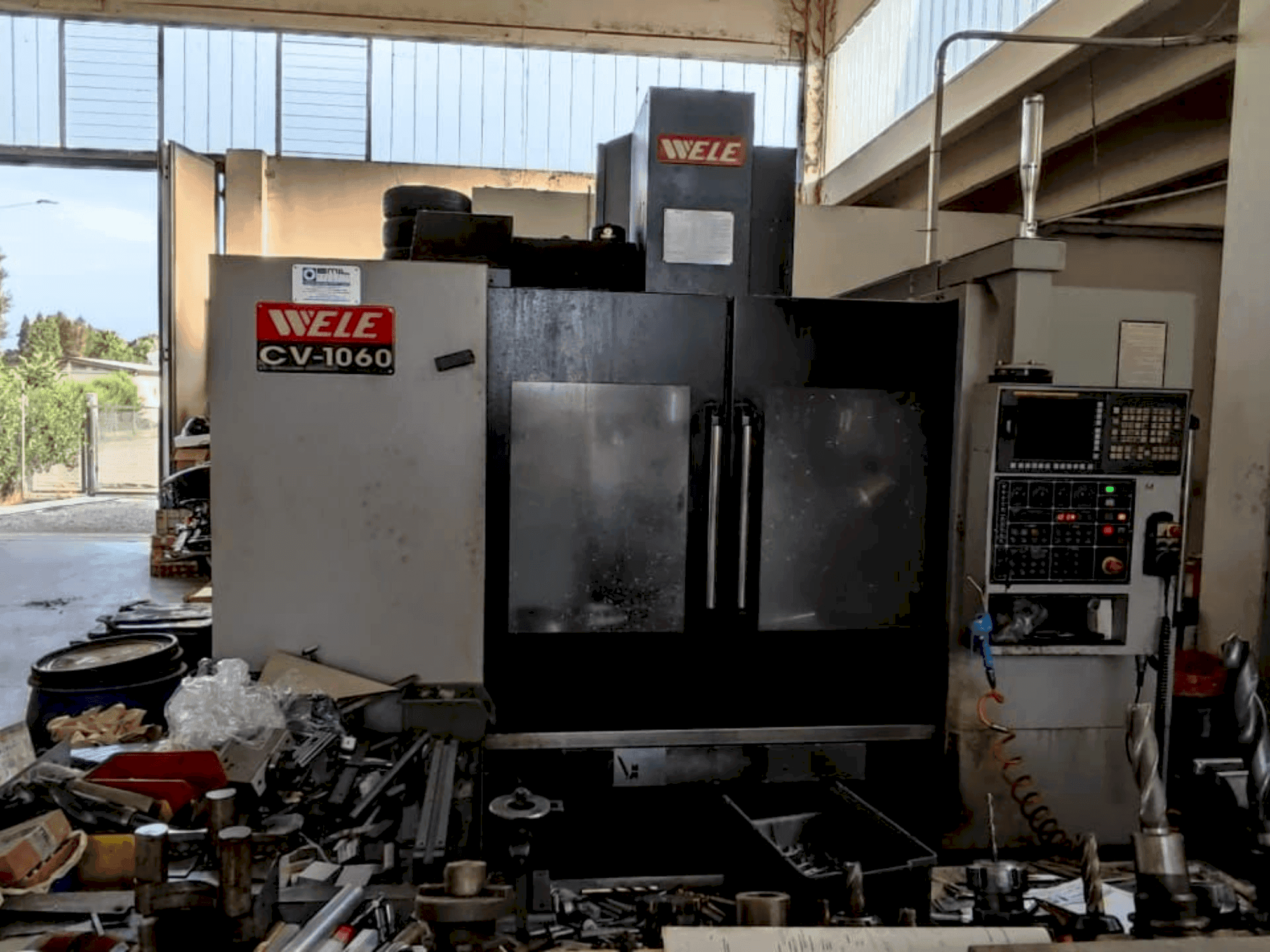 Vue de face de la machine Wele CV 1060