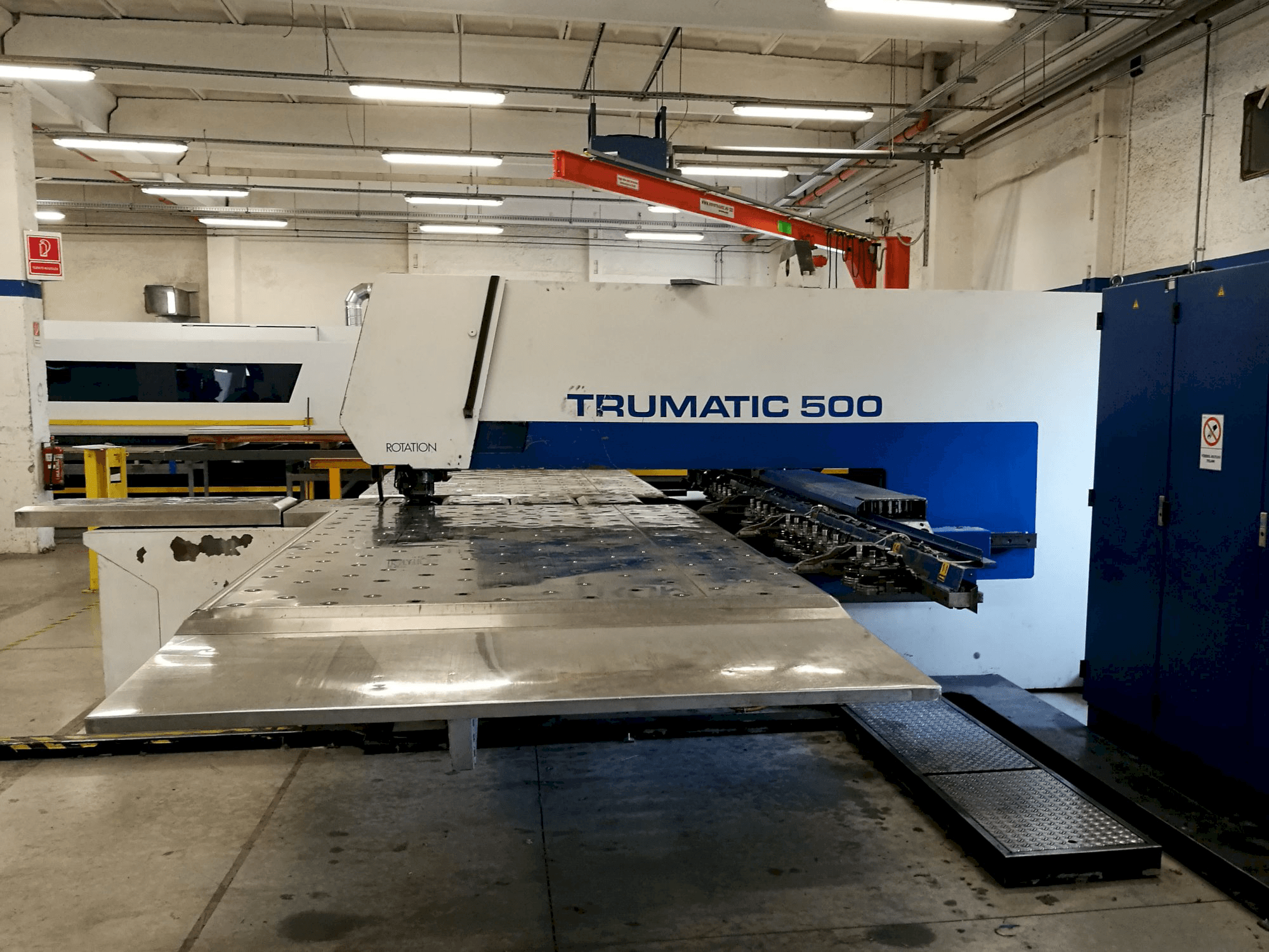 Left side view of Trumpf Trumatic 500 R Machine
