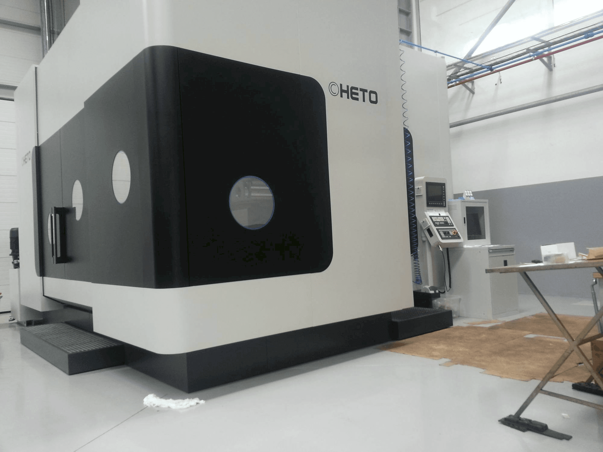 Vue de face de la machine CHETO IX3000