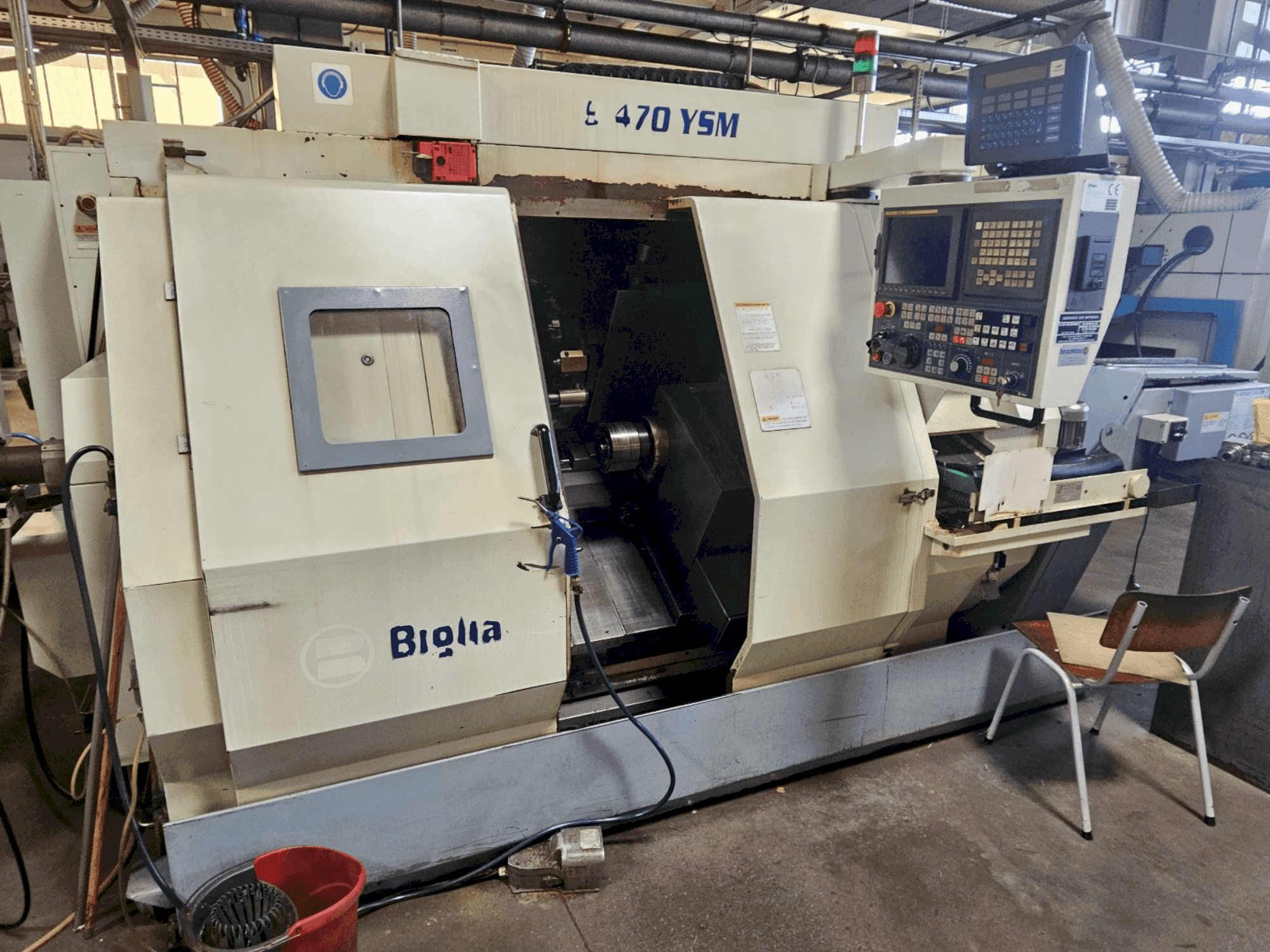 Vue de face de la machine Biglia B 470 YSM