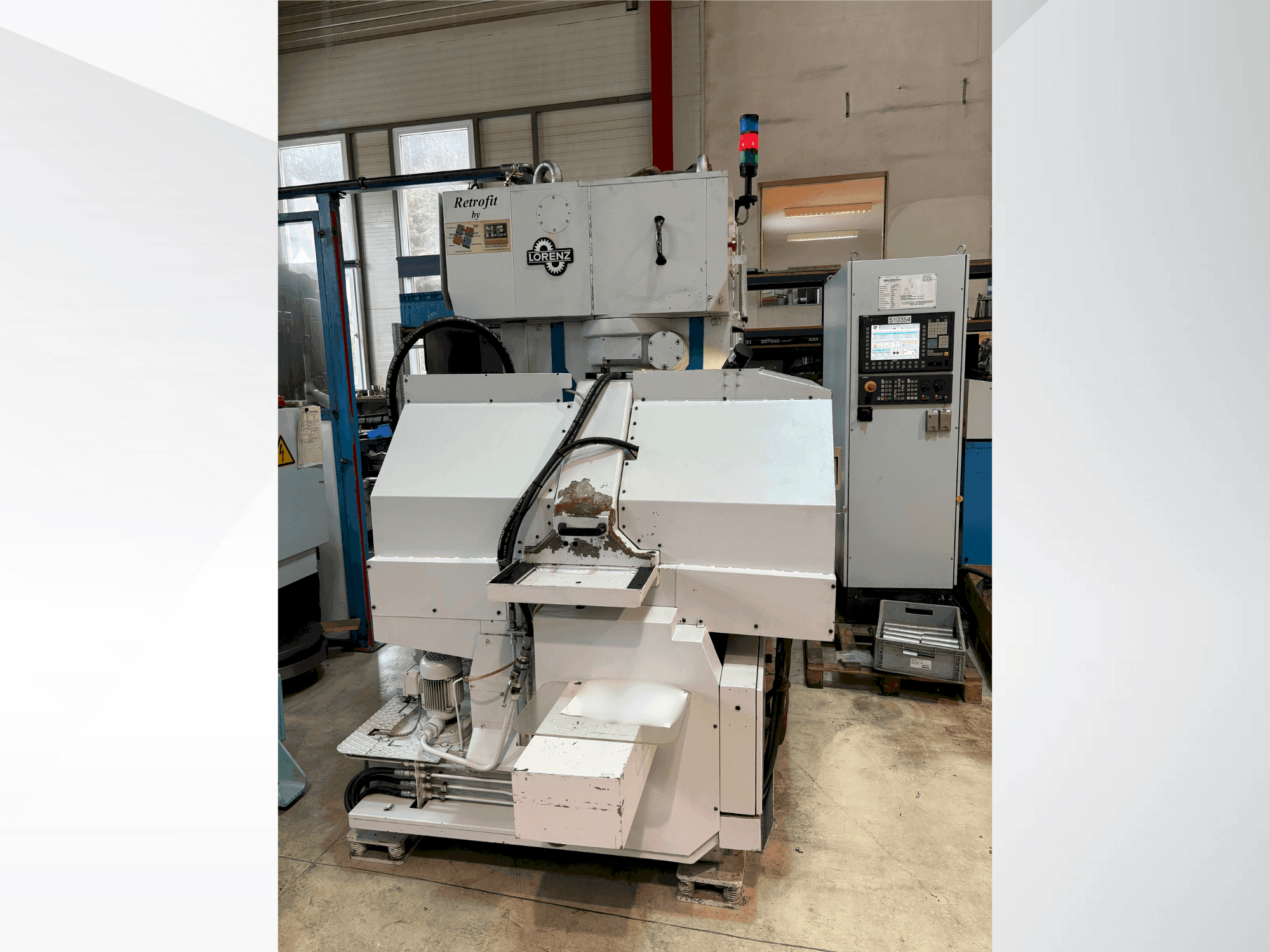 Vue de face de la machine LORENZ LS 150